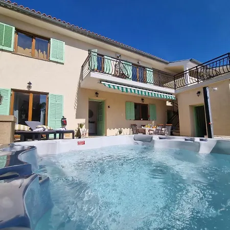 Holiday House Marea With Jacuzzi Crikvenica Exterior photo