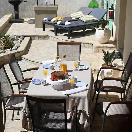 Holiday House Marea With Jacuzzi Crikvenica Exterior photo