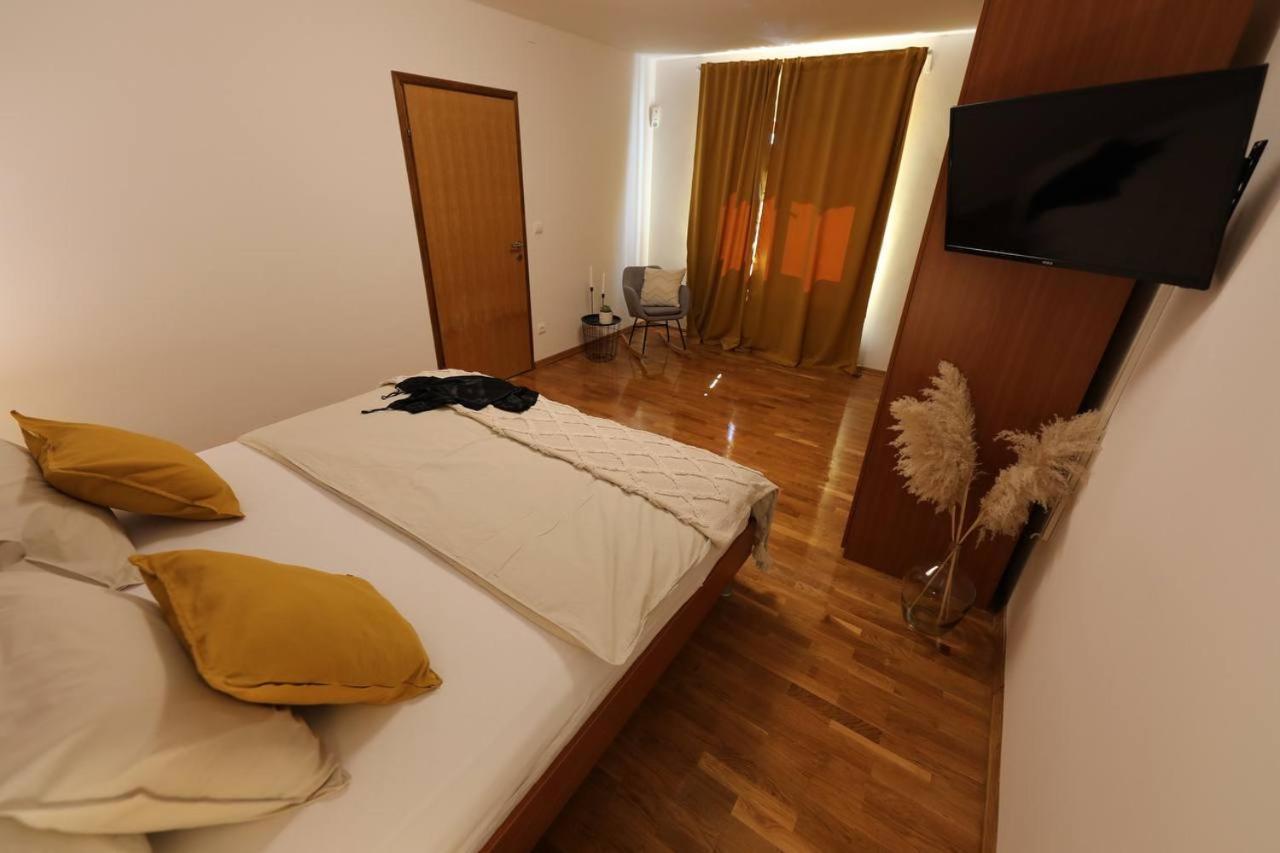 Prázdninový dům House Marea With Jacuzzi
